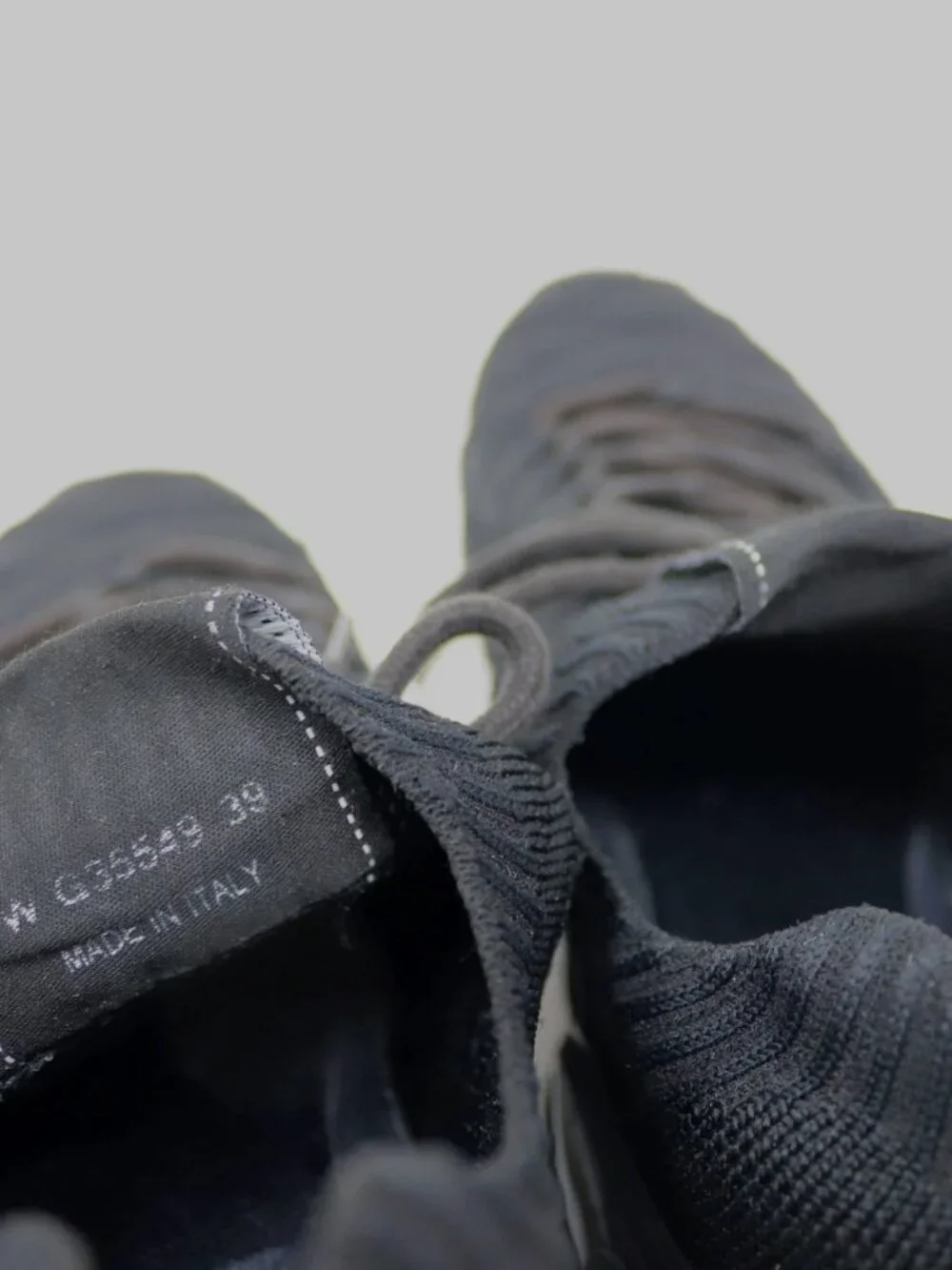 Chanel Tennies 39 Black Fabric Quilted Logo Matelasse Knit Sneakers - Picture 15 of 15